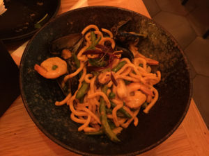 בלוג האוכל וביקורת המסעדות להב אוכל במסעדת מינה טומיי בקריון - סי פוד נודלס