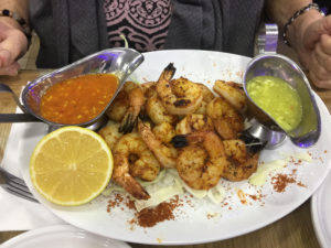 בלוג האוכל וביקורת המסעדות להב אוכל במסעדת הדייגים - שרימפס בגריל